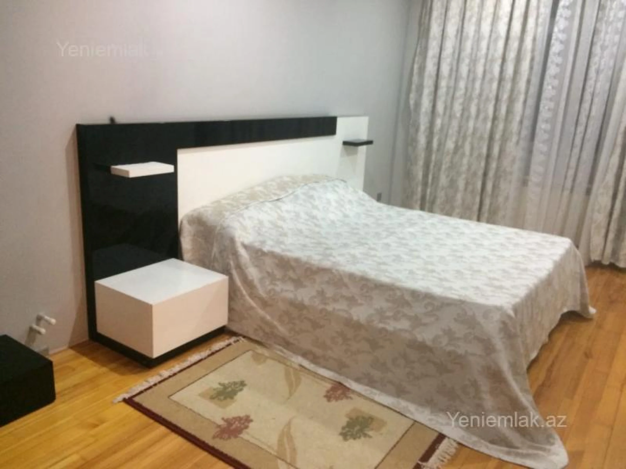 Satılır 2 otaqlı yeni tikili 72 m²