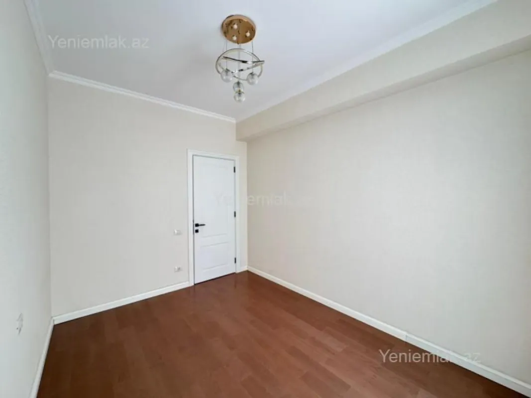 Satılır 3 otaqlı yeni tikili 70 m²