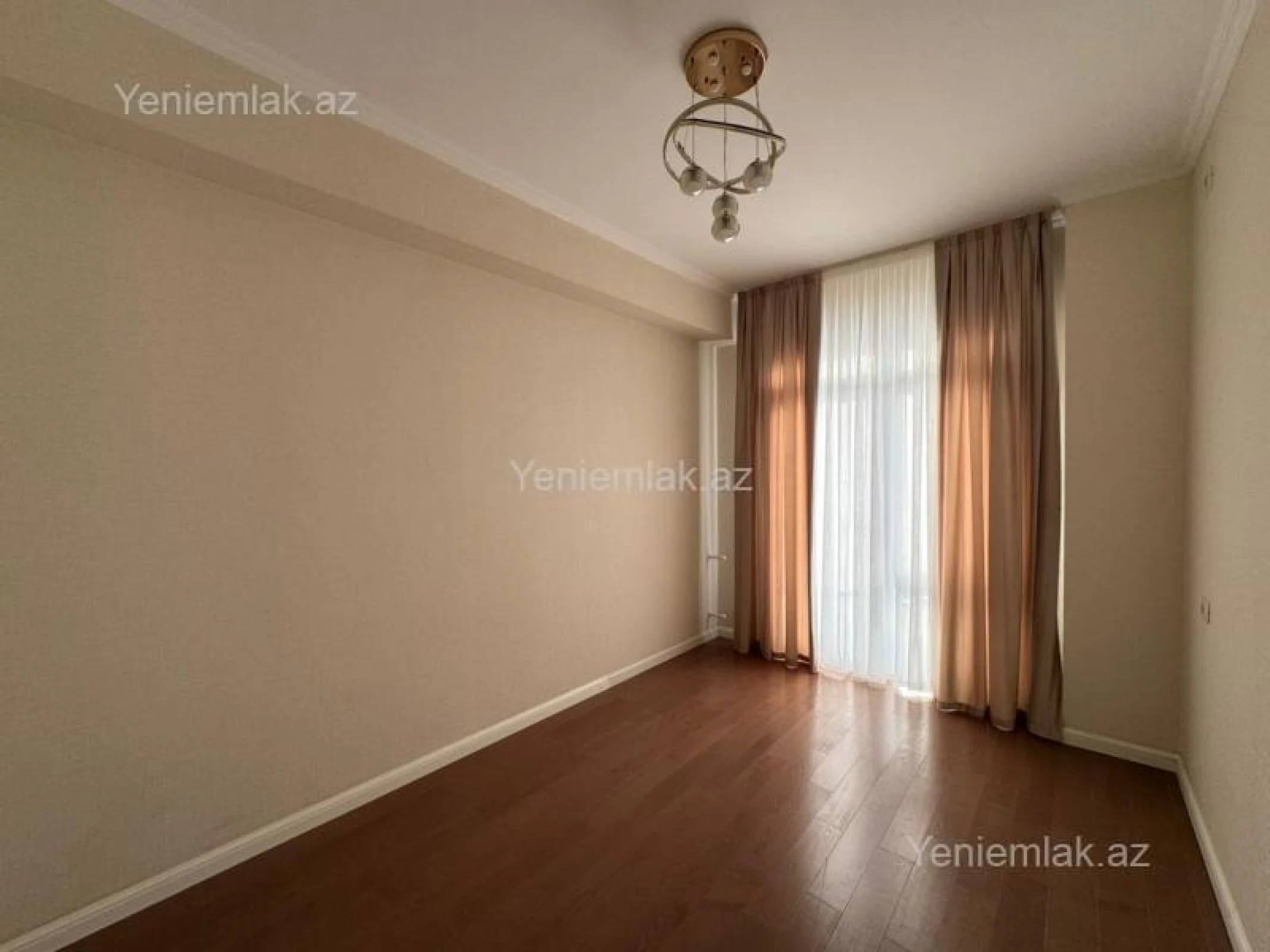 Satılır 3 otaqlı yeni tikili 70 m²