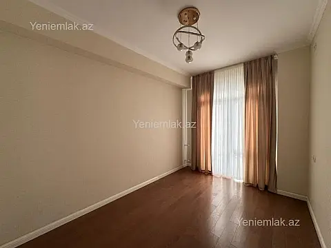 Satılır 3 otaqlı yeni tikili 70 m²