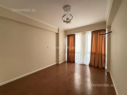 Satılır 3 otaqlı yeni tikili 70 m²