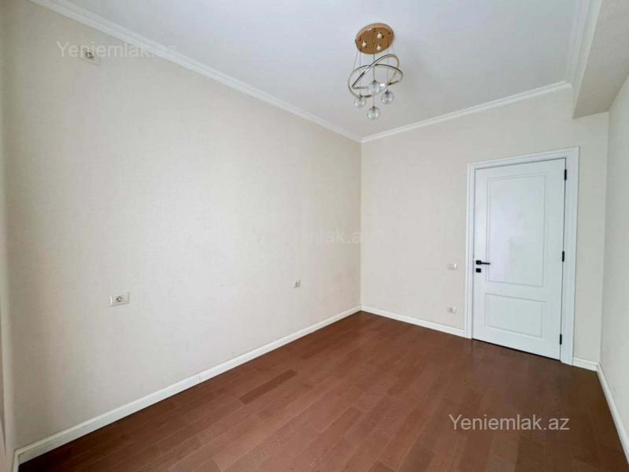 Satılır 3 otaqlı yeni tikili 70 m²