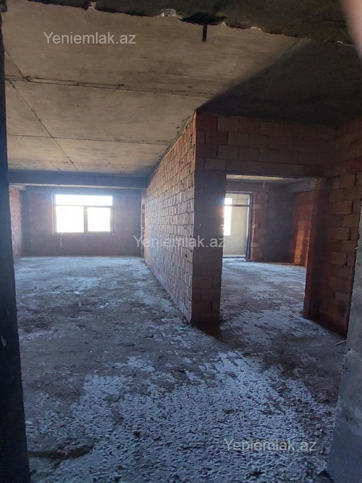 Satılır 3 otaqlı yeni tikili 115 m²
