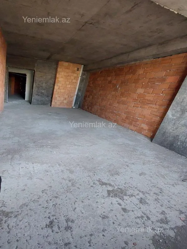 Satılır 3 otaqlı yeni tikili 115 m²