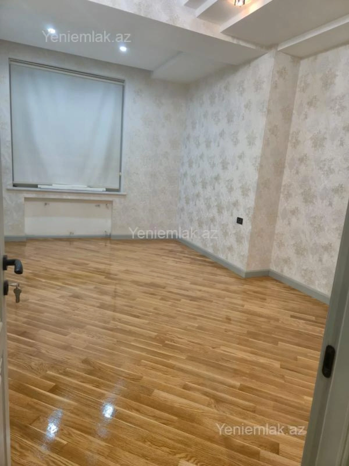 Satılır 3 otaqlı yeni tikili 100 m²