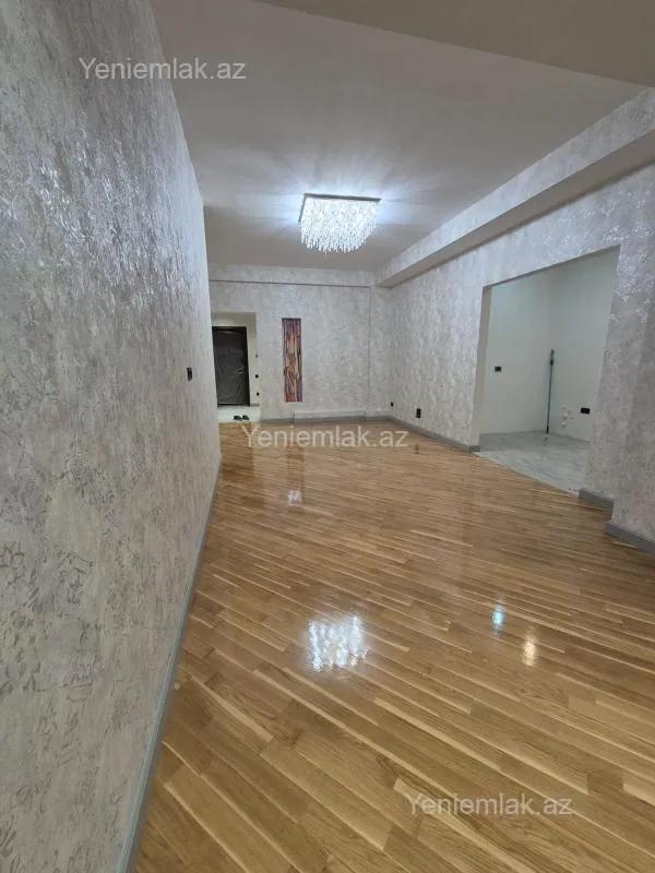 Satılır 3 otaqlı yeni tikili 100 m²