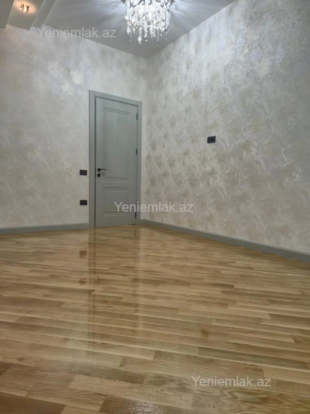 Satılır 3 otaqlı yeni tikili 100 m²