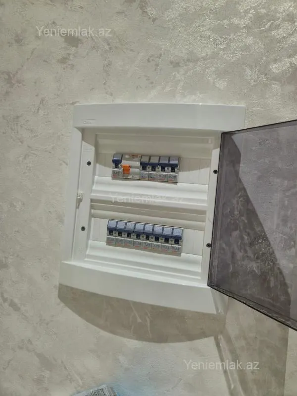 Satılır 3 otaqlı yeni tikili 100 m²