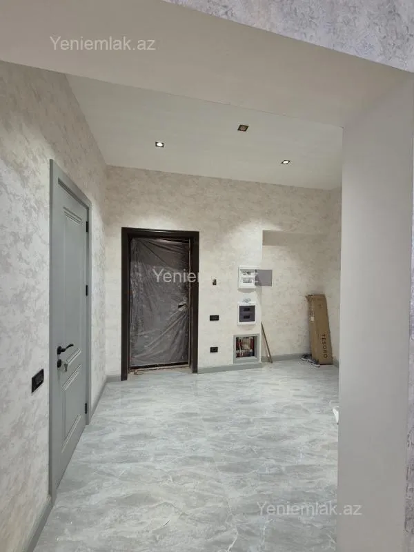 Satılır 3 otaqlı yeni tikili 100 m²