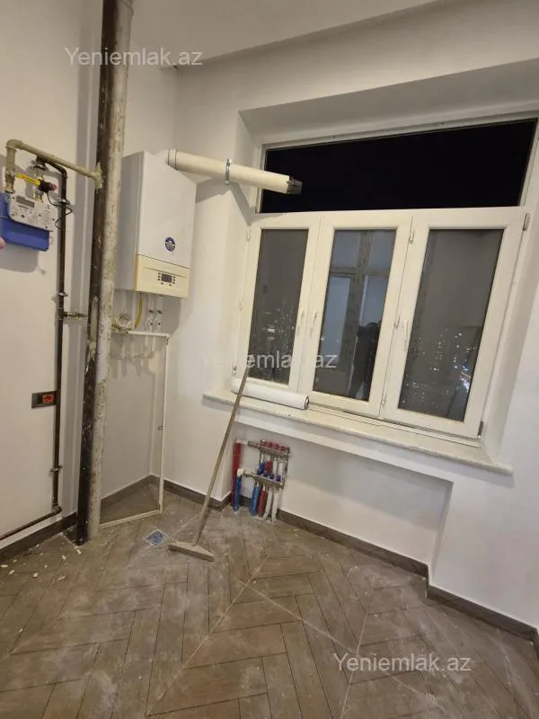 Satılır 3 otaqlı yeni tikili 100 m²