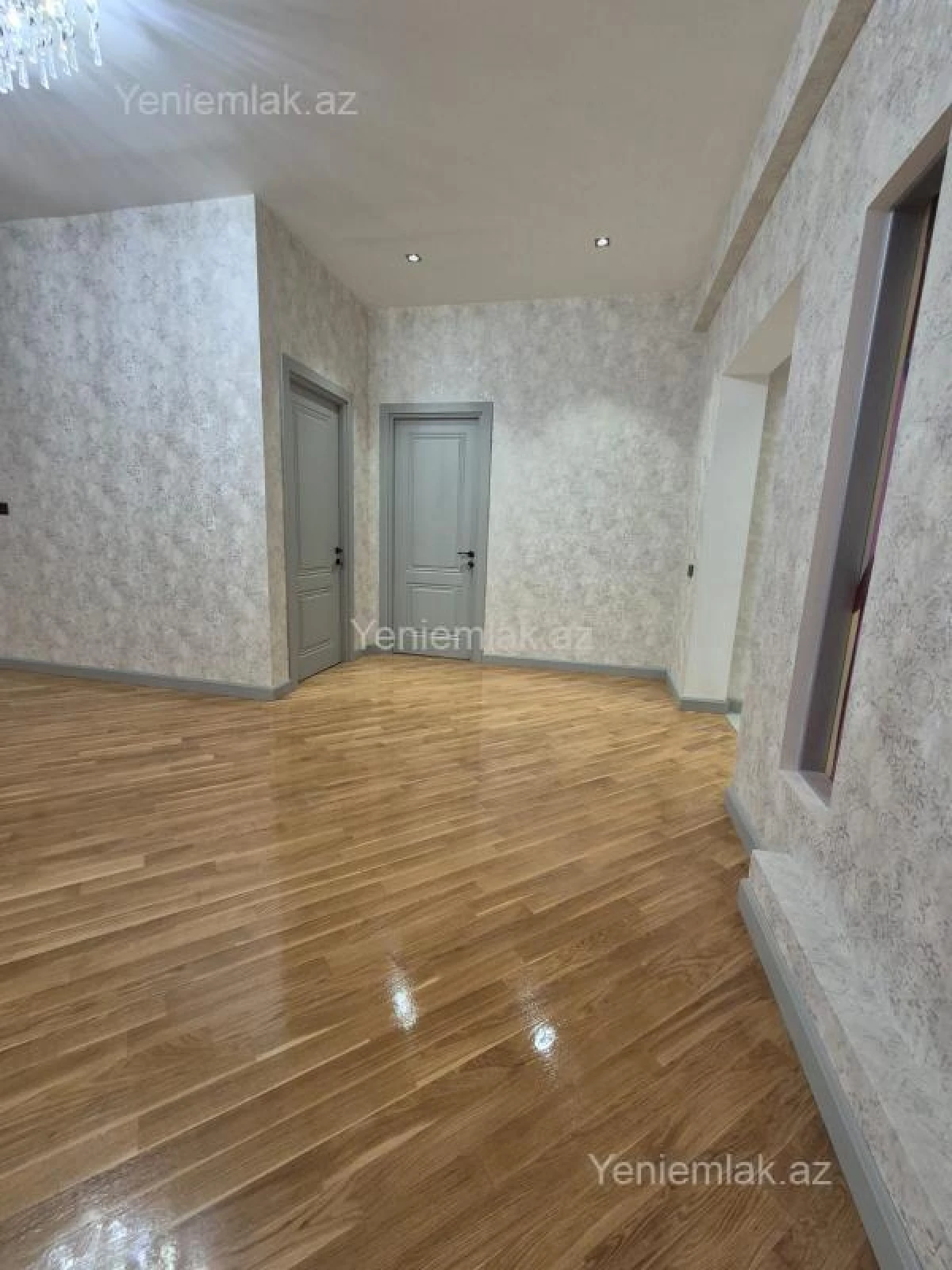 Satılır 3 otaqlı yeni tikili 100 m²