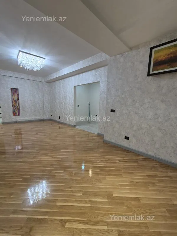 Satılır 3 otaqlı yeni tikili 100 m²