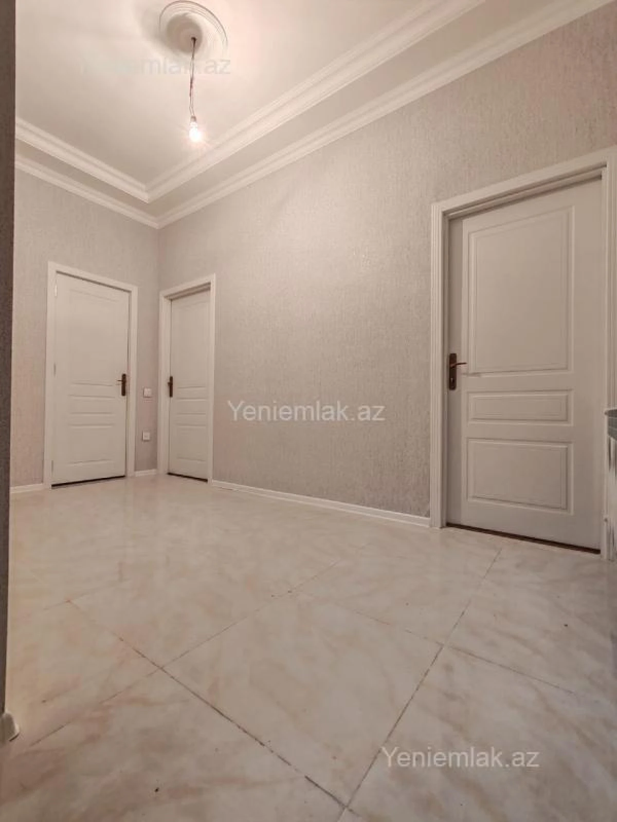 Satılır 2 otaqlı yeni tikili 77 m²