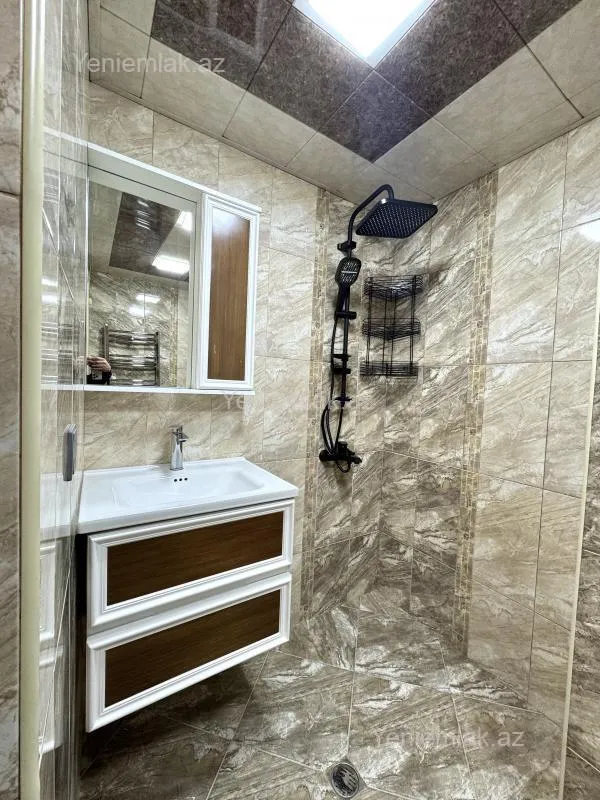 Satılır 2 otaqlı yeni tikili 50 m²