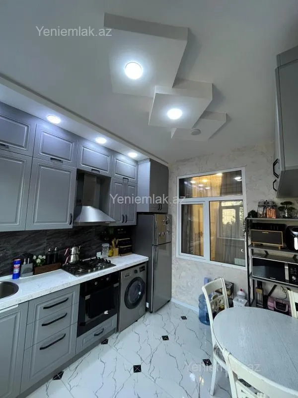 Satılır 3 otaqlı yeni tikili 95 m²