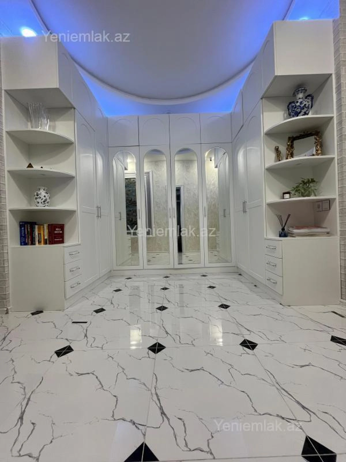 Satılır 3 otaqlı yeni tikili 95 m²