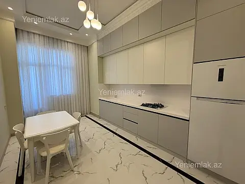 Satılır 3 otaqlı yeni tikili 140 m²