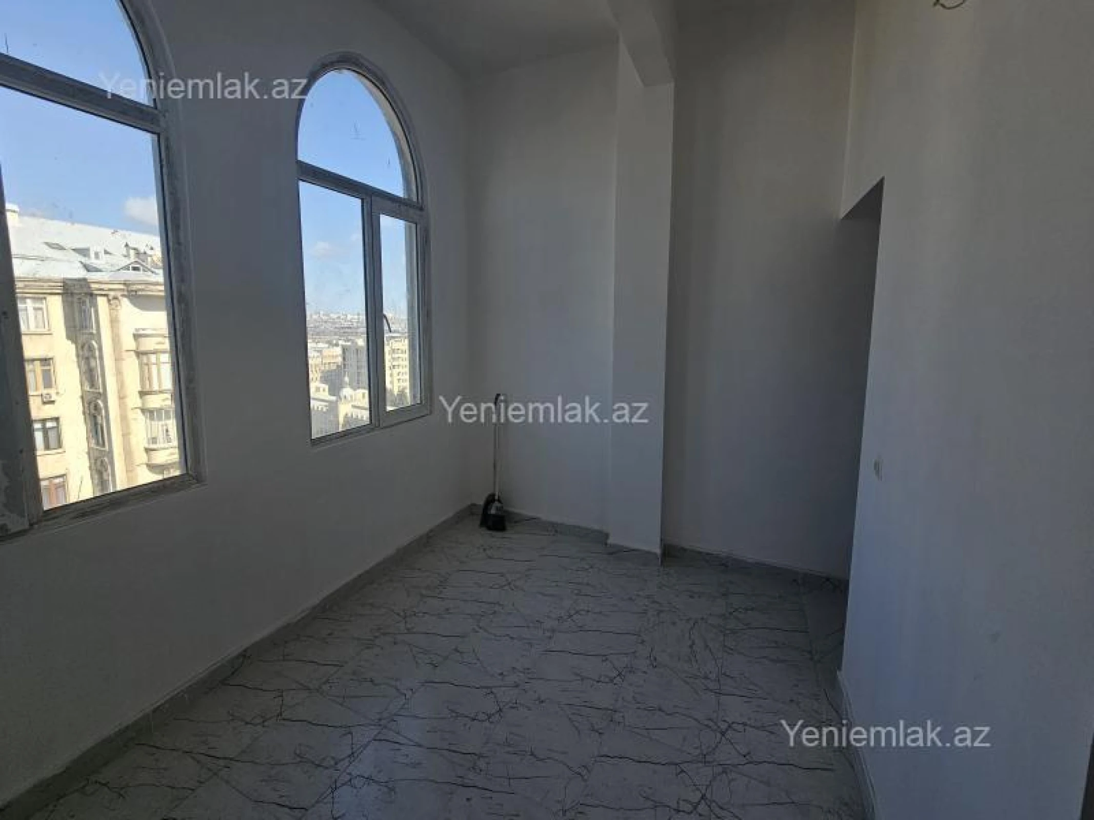 Satılır 2 otaqlı yeni tikili 68 m²