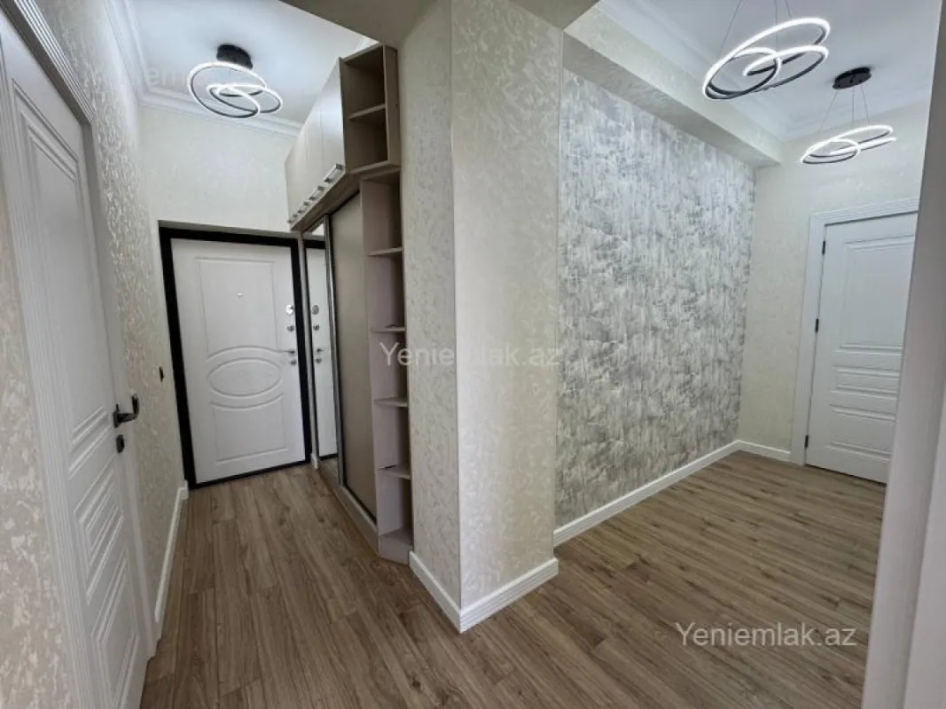 Satılır 3 otaqlı yeni tikili 74 m²
