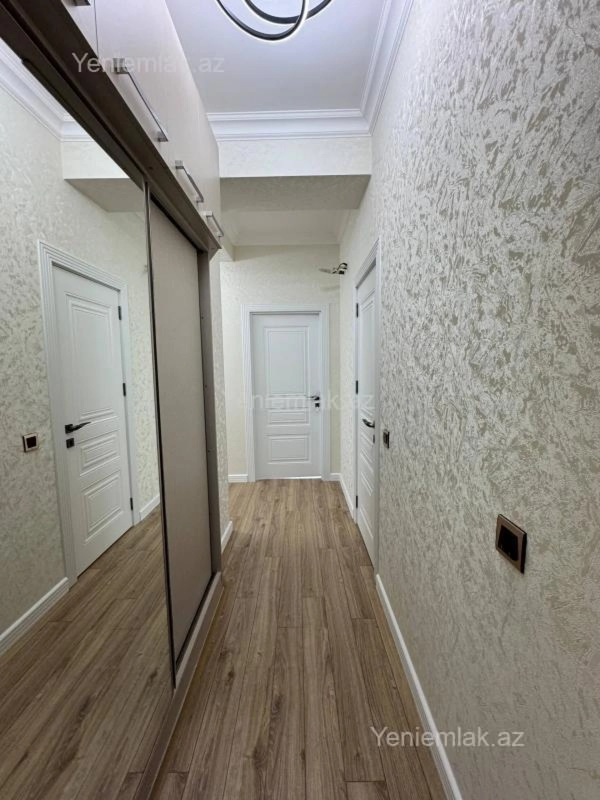 Satılır 3 otaqlı yeni tikili 74 m²