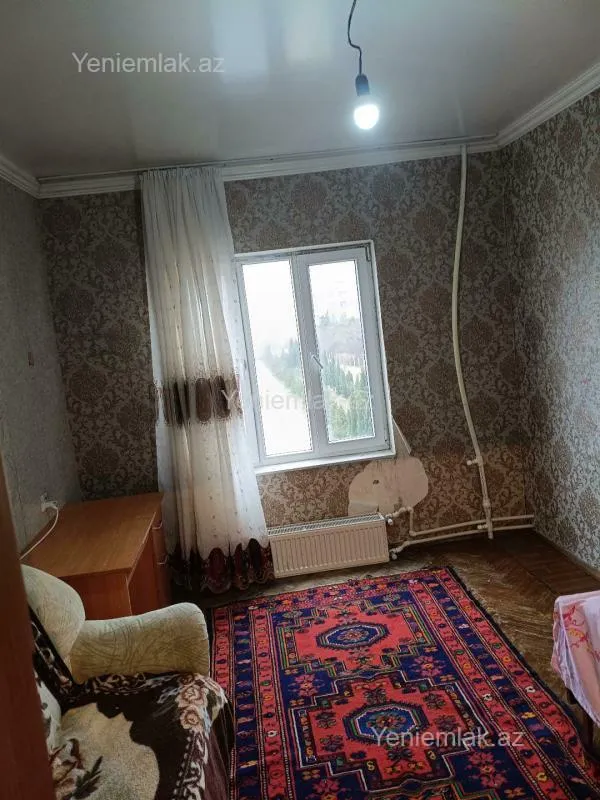 Satılır 3 otaqlı köhnə tikili 80 m²