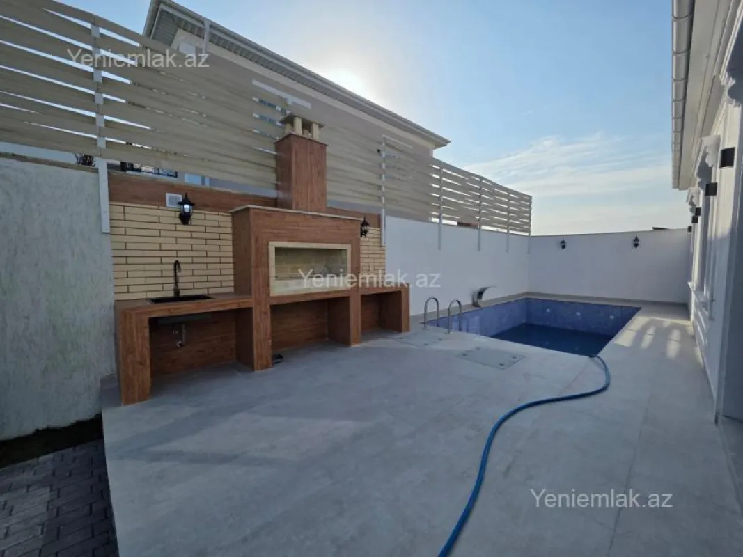 Satılır 4 otaqlı həyət evi 130 m²