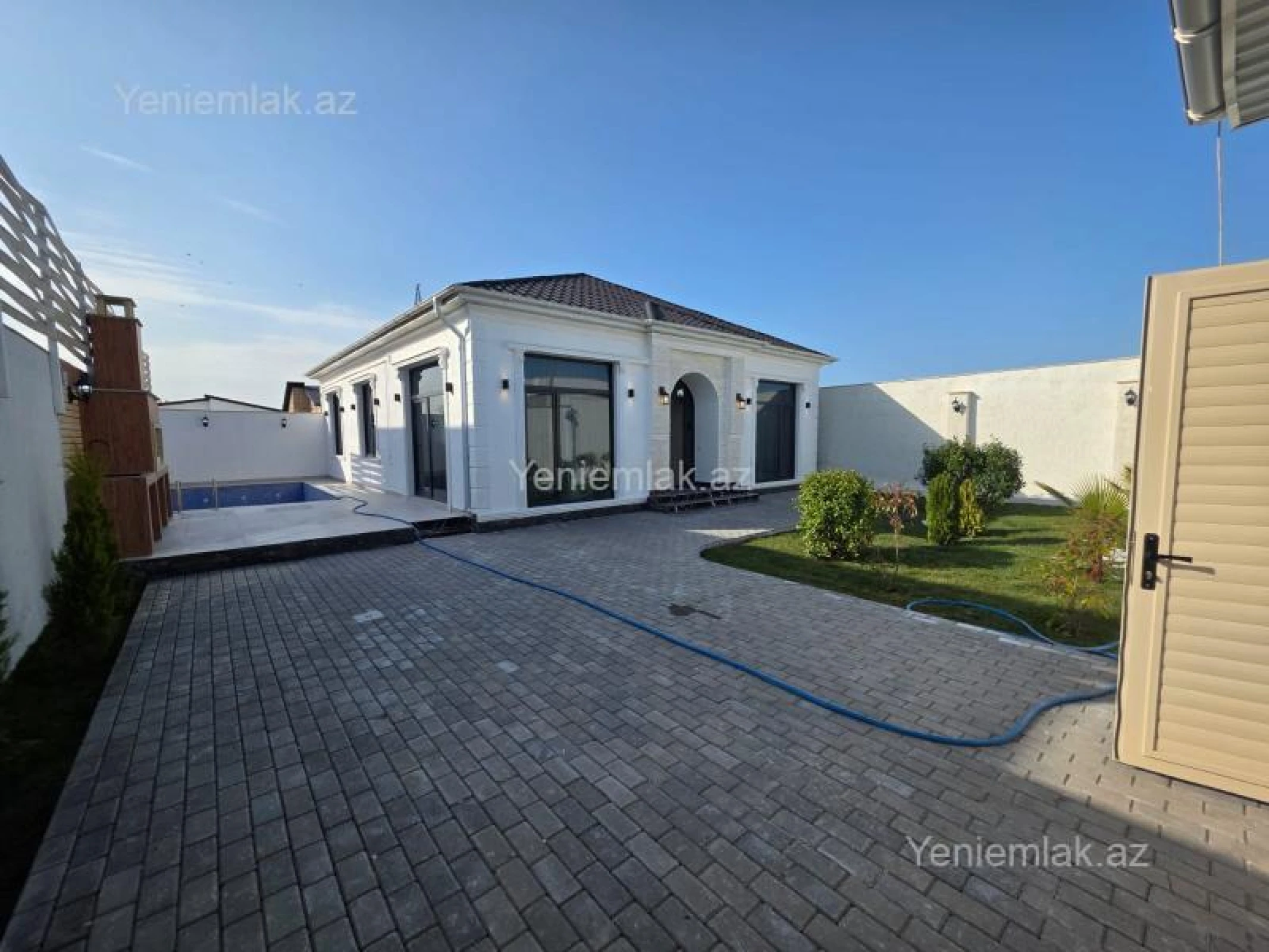 Satılır 4 otaqlı həyət evi 130 m²