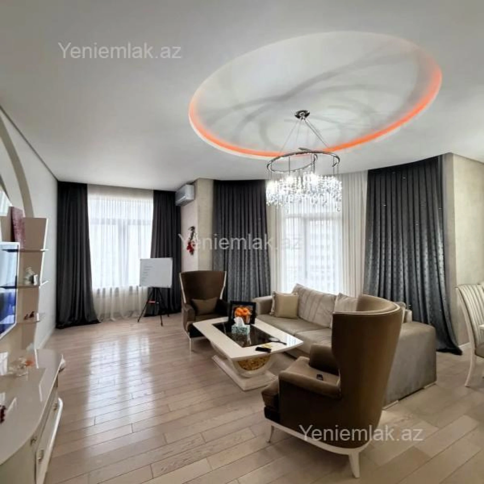Satılır 3 otaqlı yeni tikili 160 m²
