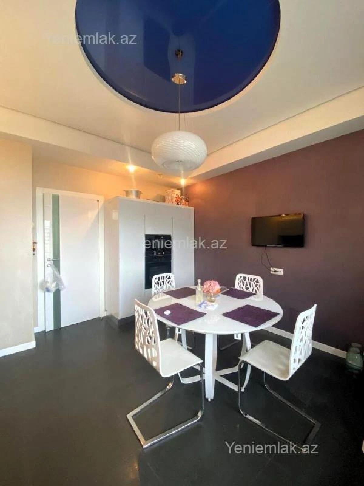 Satılır 3 otaqlı yeni tikili 160 m²