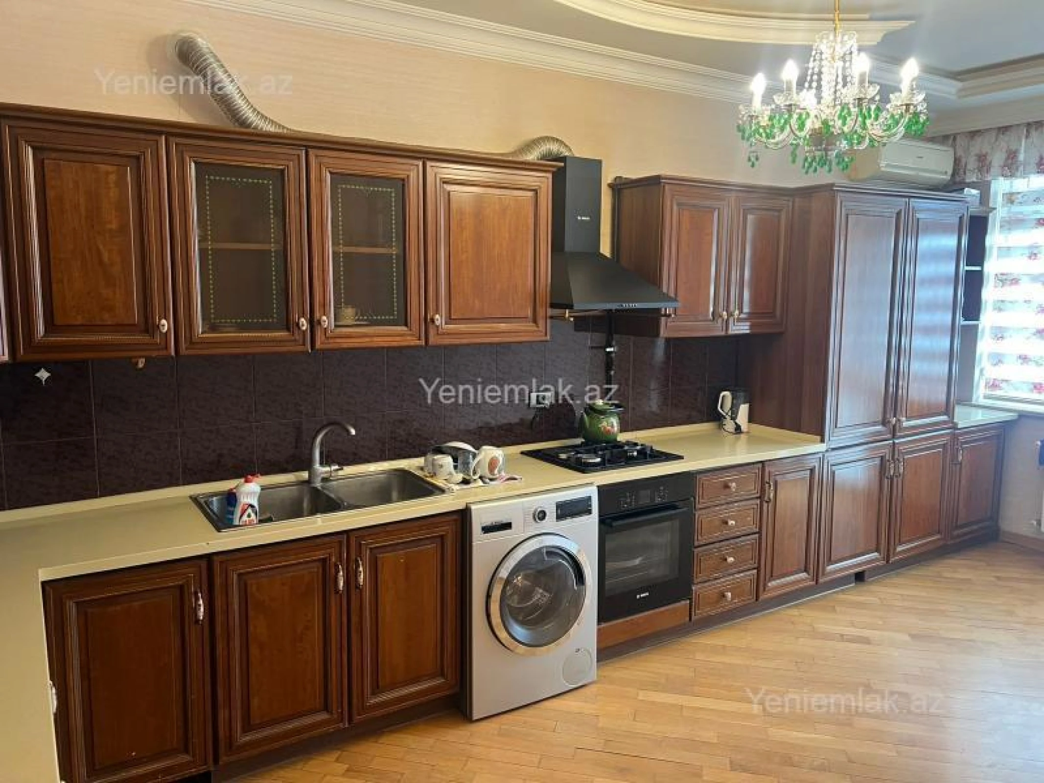 Satılır 5 otaqlı yeni tikili 186 m²