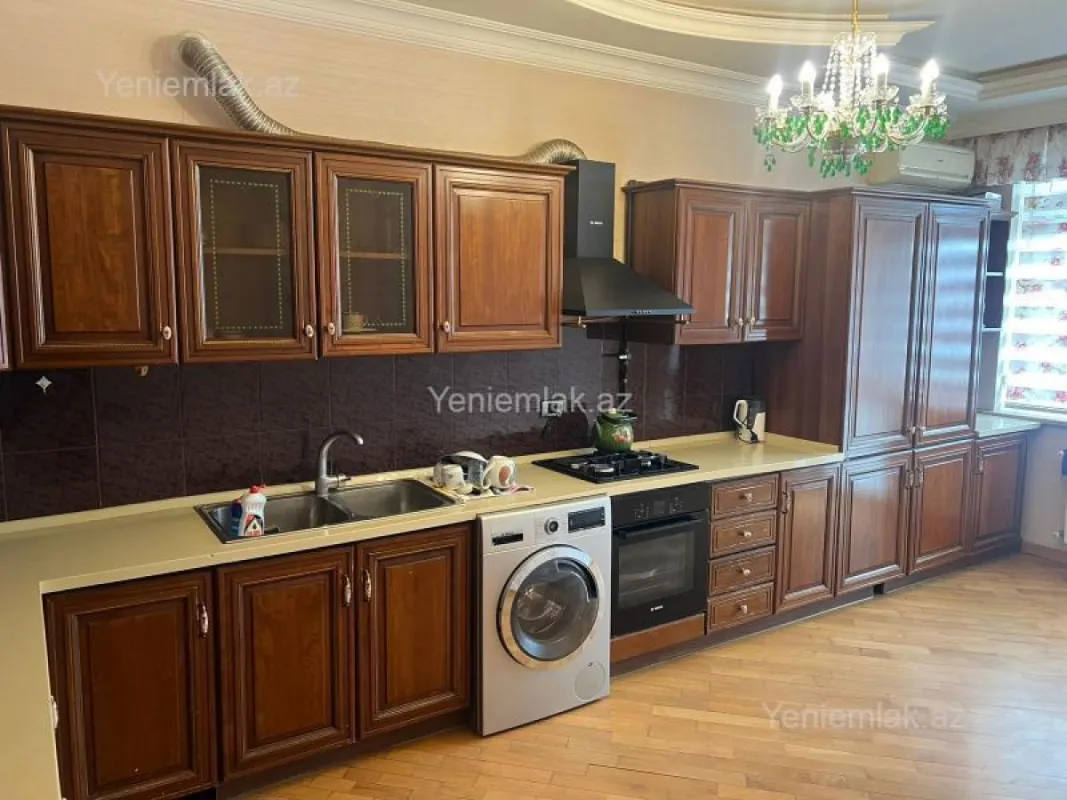 Satılır 5 otaqlı yeni tikili 186 m²