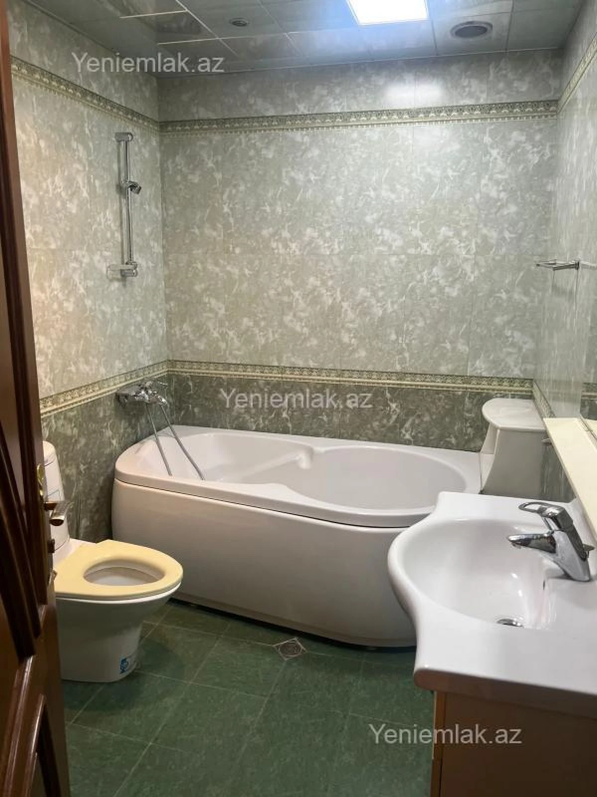 Satılır 5 otaqlı yeni tikili 186 m²