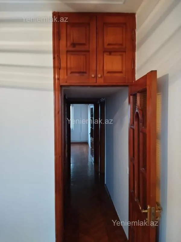 Satılır 3 otaqlı köhnə tikili 75 m²