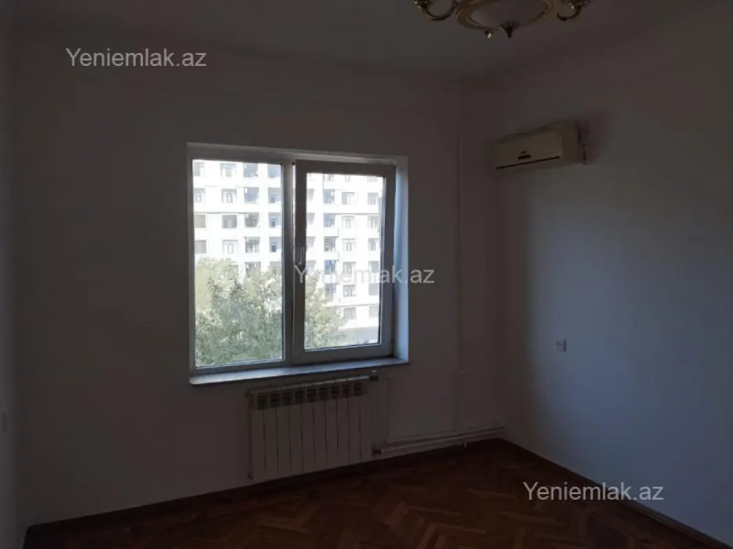 Satılır 3 otaqlı köhnə tikili 75 m²