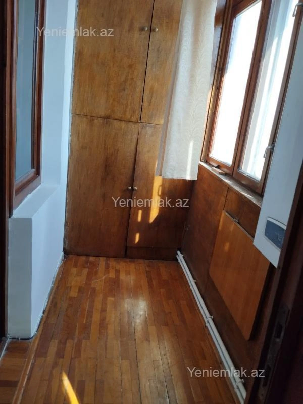 Satılır 3 otaqlı köhnə tikili 75 m²