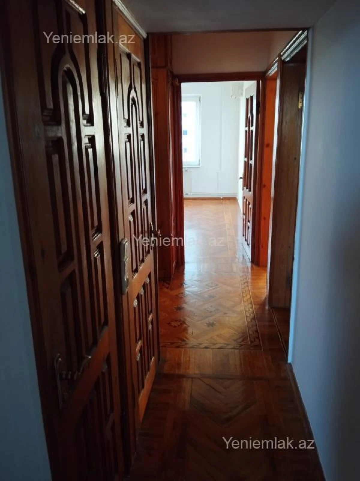 Satılır 3 otaqlı köhnə tikili 75 m²