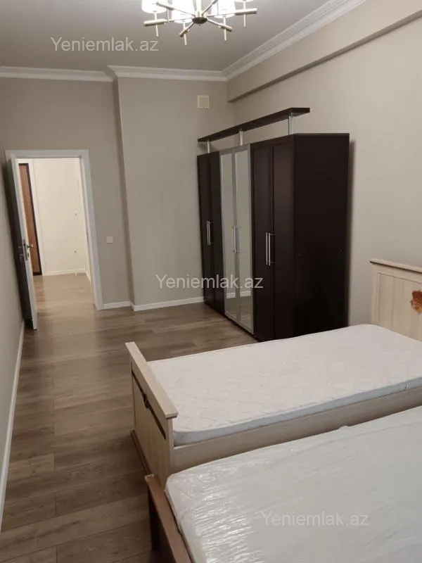 Satılır 2 otaqlı yeni tikili 74 m²