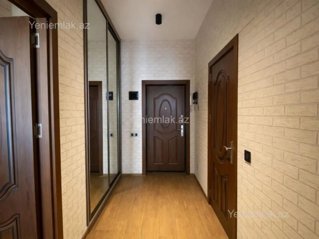 Satılır 2 otaqlı yeni tikili 68 m²