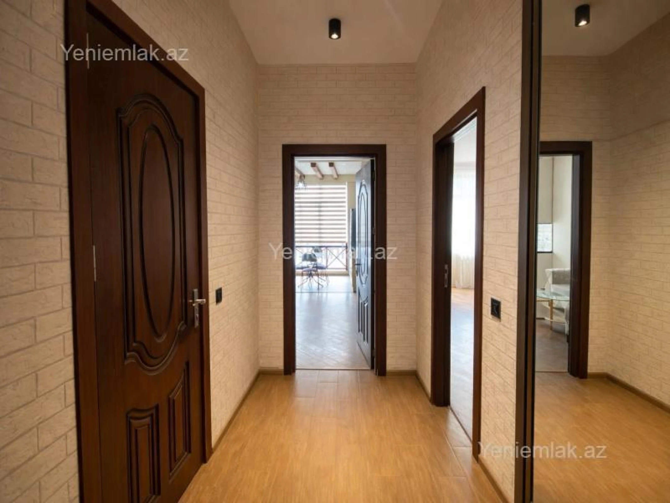 Satılır 2 otaqlı yeni tikili 68 m²