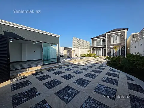 Satılır 5 otaqlı həyət evi 200 m²