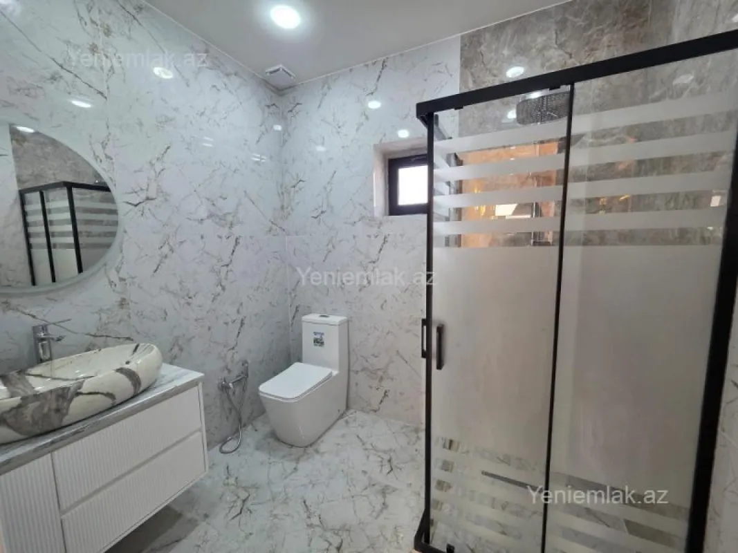 Satılır 5 otaqlı həyət evi 200 m²