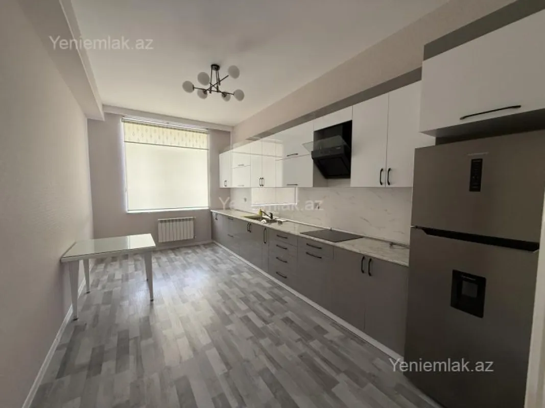 Satılır 7 otaqlı həyət evi 600 m²