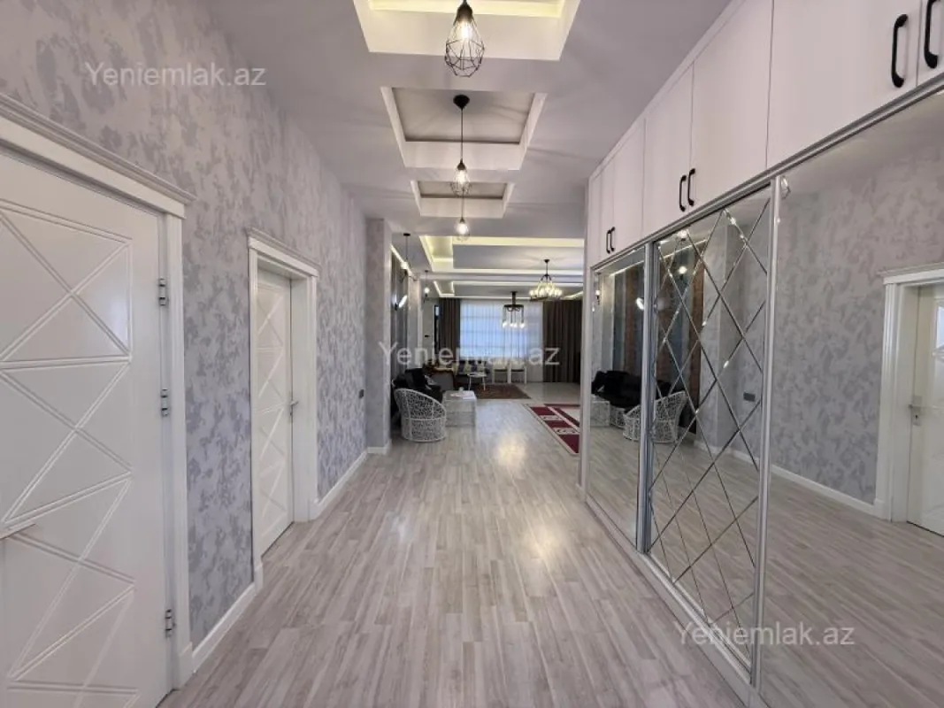 Satılır 7 otaqlı həyət evi 600 m²