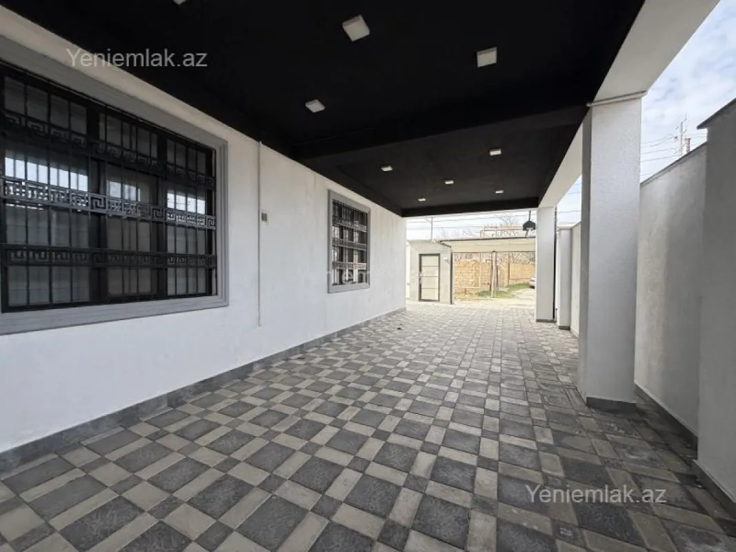 Satılır 7 otaqlı həyət evi 600 m²