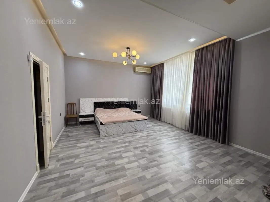 Satılır 7 otaqlı həyət evi 600 m²