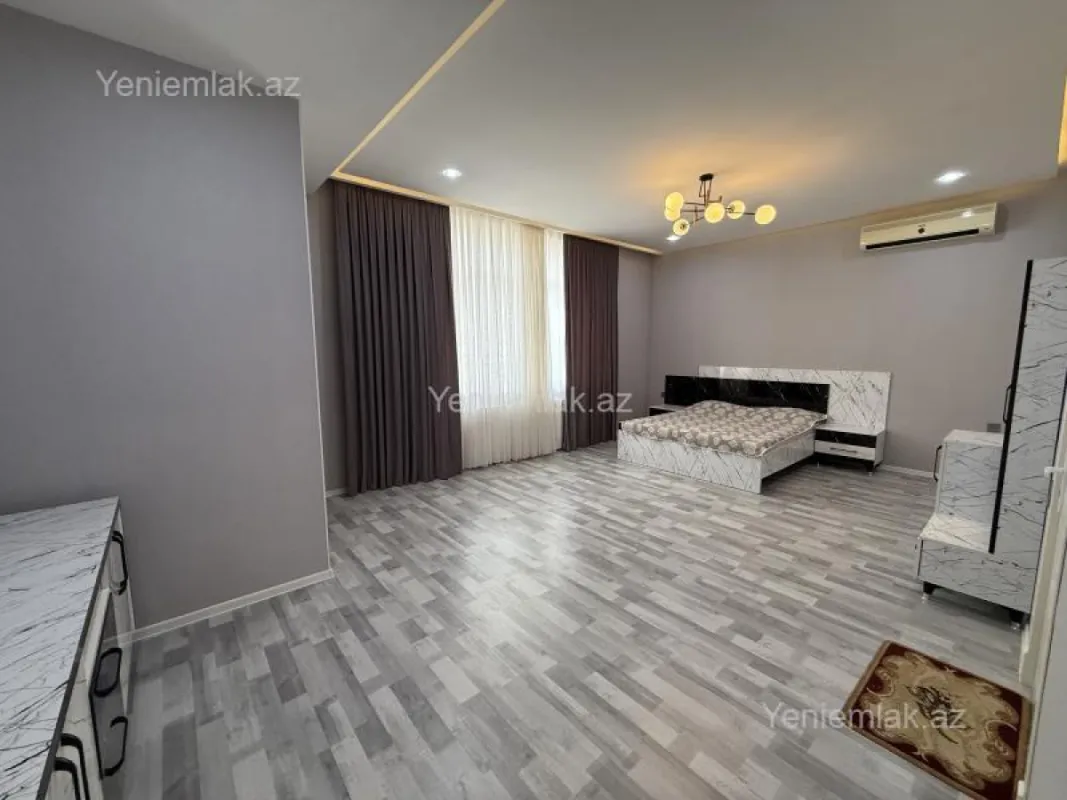 Satılır 7 otaqlı həyət evi 600 m²