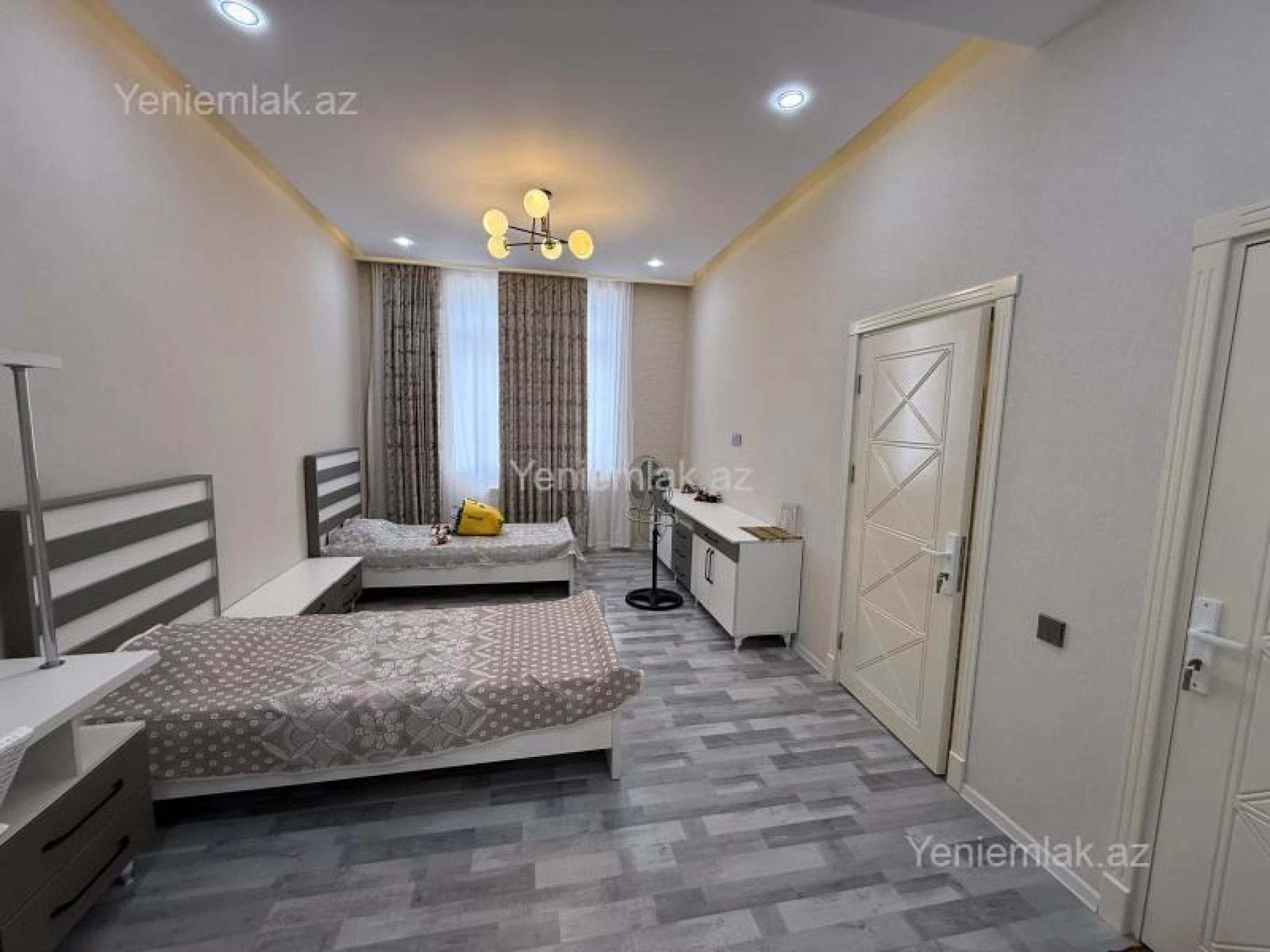 Satılır 7 otaqlı həyət evi 600 m²