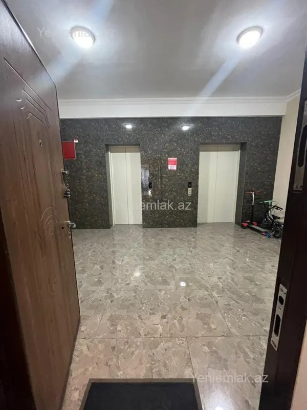 Satılır 3 otaqlı yeni tikili 95 m²