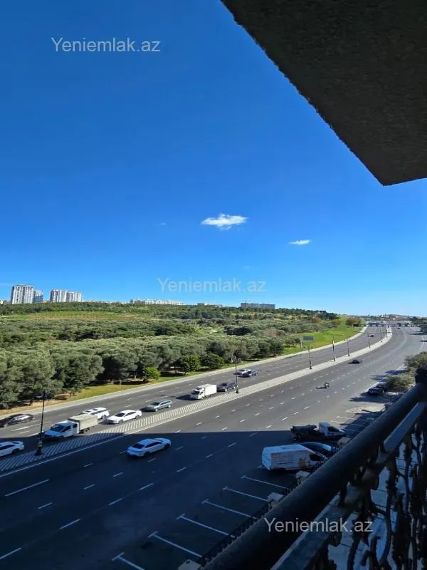 Satılır 3 otaqlı yeni tikili 95 m²