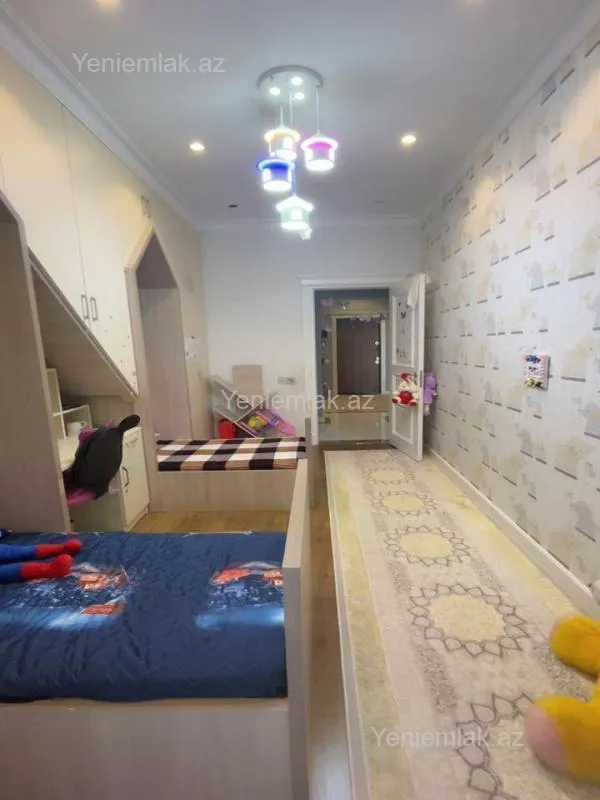 Satılır 3 otaqlı yeni tikili 95 m²